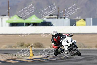 media/Jan-15-2026-Racers Edge (Thu) [[dfebeb70ab]]/3-B Group/Session 1 Turn 15/